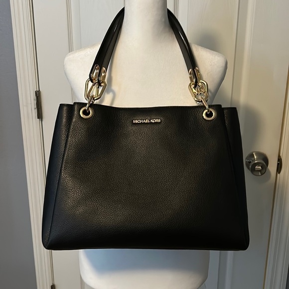 Michael Kors Trisha large triple gusset shoulder leather purse NWT - Picture 1 of 4